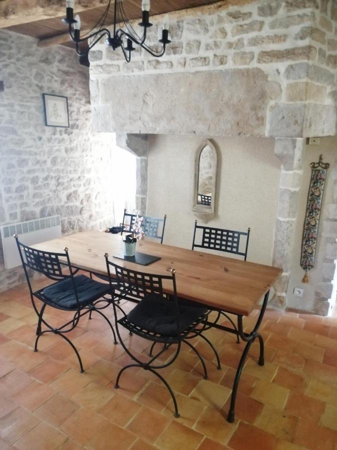Traditional Stone Cottage Condac Buitenkant foto